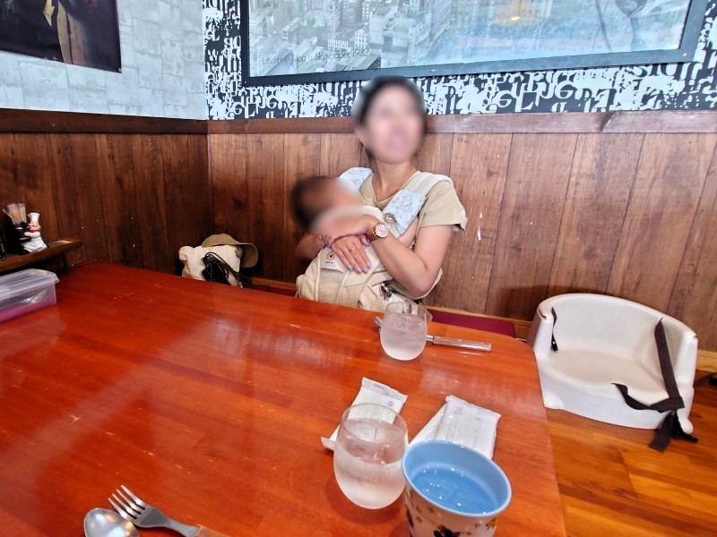 ステーキハウス・ビックリ大将は座敷もあり、子供用椅子の用意もあるので幼児がいても安心です。